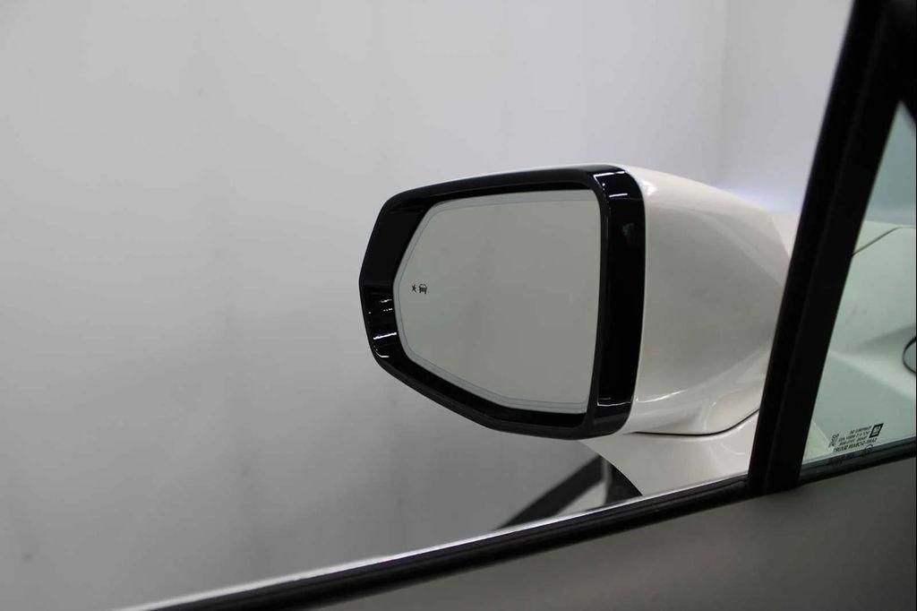 used 2022 Cadillac XT5 car, priced at $34,488