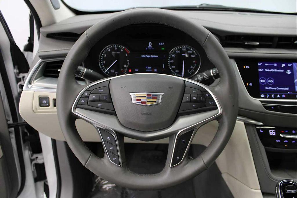 used 2022 Cadillac XT5 car, priced at $34,488