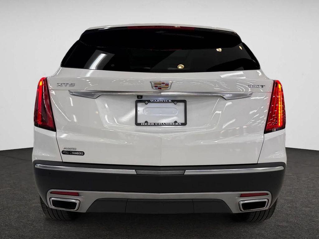 used 2022 Cadillac XT5 car, priced at $34,488
