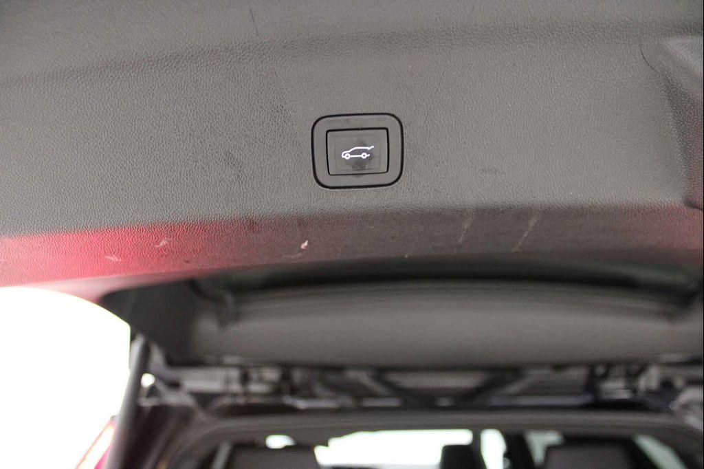 used 2024 Cadillac Escalade car, priced at $80,998