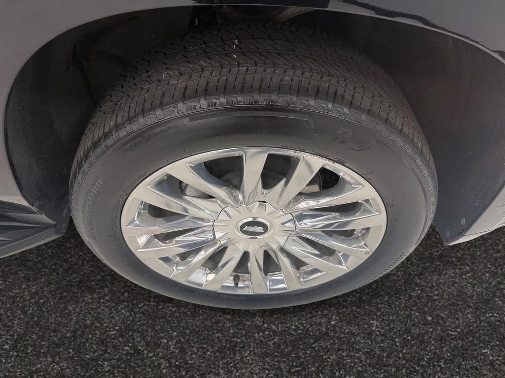 used 2024 Cadillac Escalade car, priced at $80,998