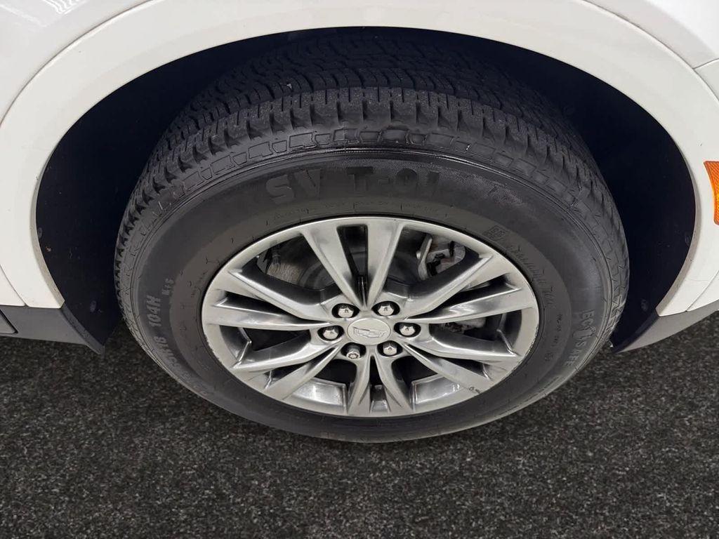 used 2022 Cadillac XT5 car, priced at $28,998