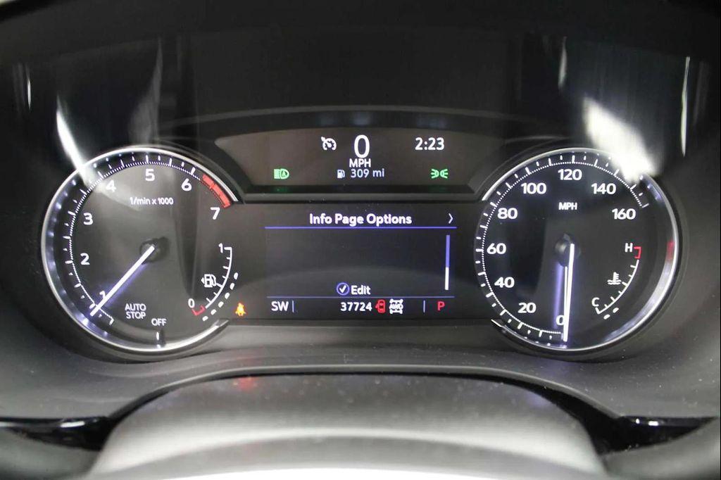 used 2023 Cadillac XT5 car, priced at $33,998