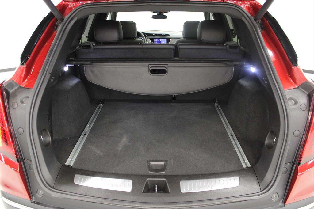 used 2023 Cadillac XT5 car, priced at $33,998