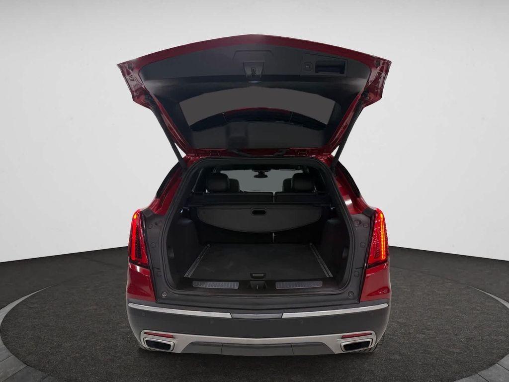 used 2023 Cadillac XT5 car, priced at $33,998