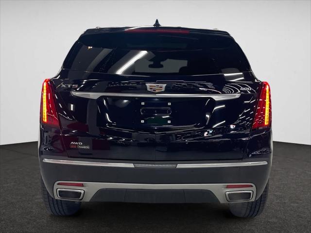 used 2022 Cadillac XT5 car, priced at $37,498