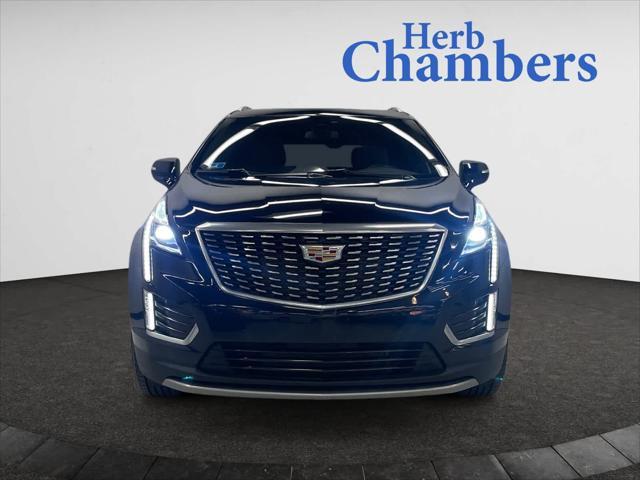 used 2022 Cadillac XT5 car, priced at $37,498