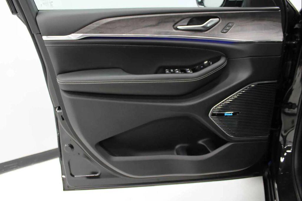 used 2023 Jeep Grand Cherokee car, priced at $44,488