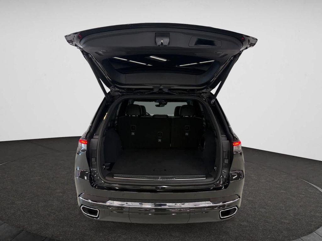 used 2023 Jeep Grand Cherokee car, priced at $44,488