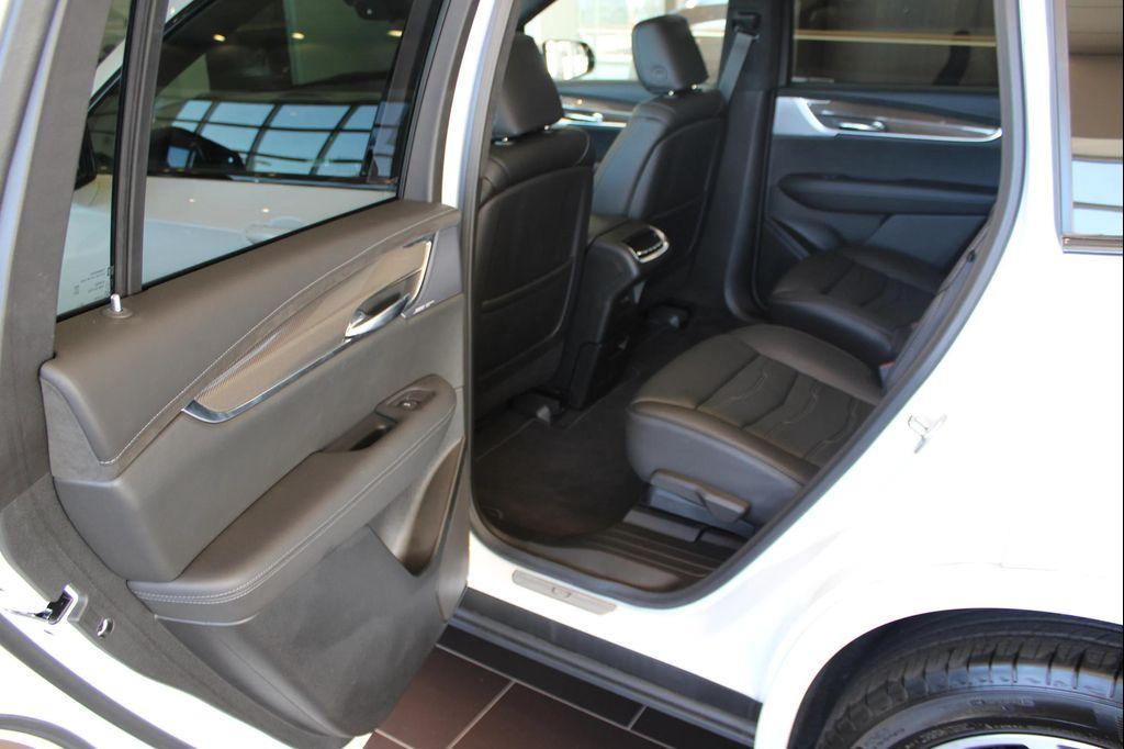 used 2024 Cadillac XT6 car, priced at $66,265
