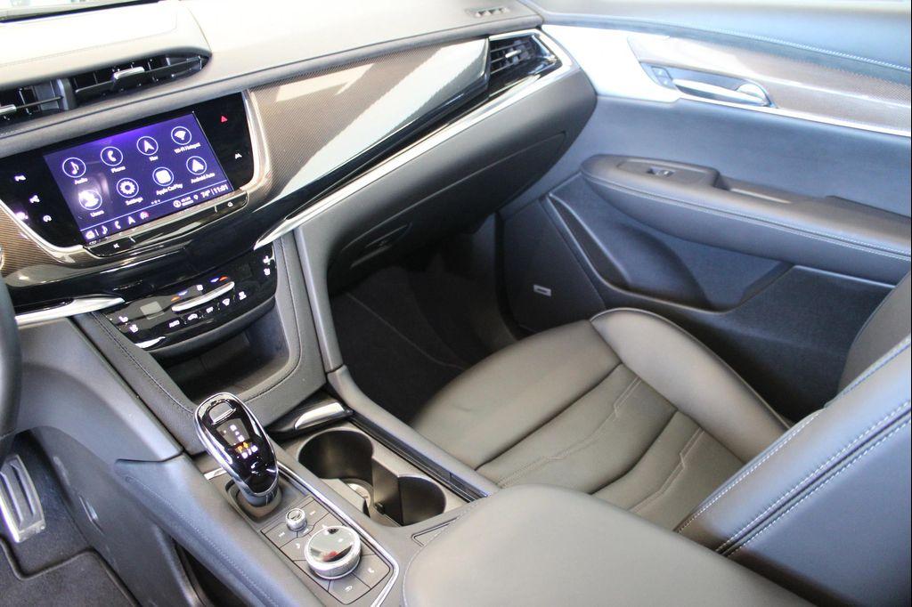 used 2024 Cadillac XT6 car, priced at $66,265