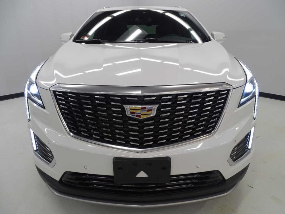 used 2021 Cadillac XT5 car, priced at $35,998