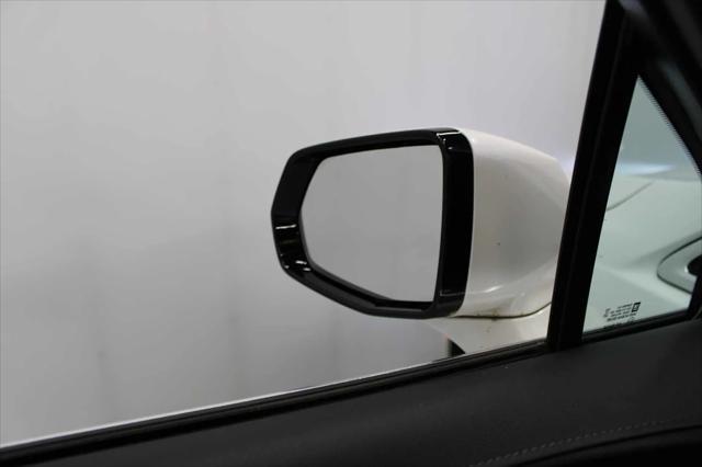 used 2021 Cadillac XT5 car, priced at $27,888