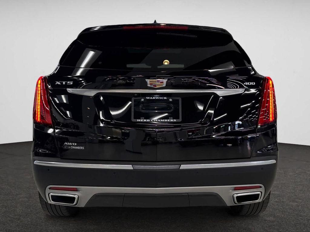 used 2024 Cadillac XT5 car, priced at $44,598