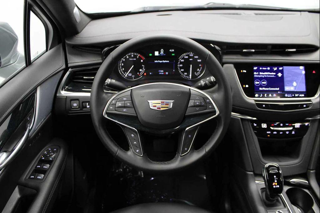 used 2025 Cadillac XT5 car, priced at $48,388