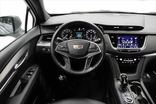 used 2021 Cadillac XT5 car, priced at $33,498