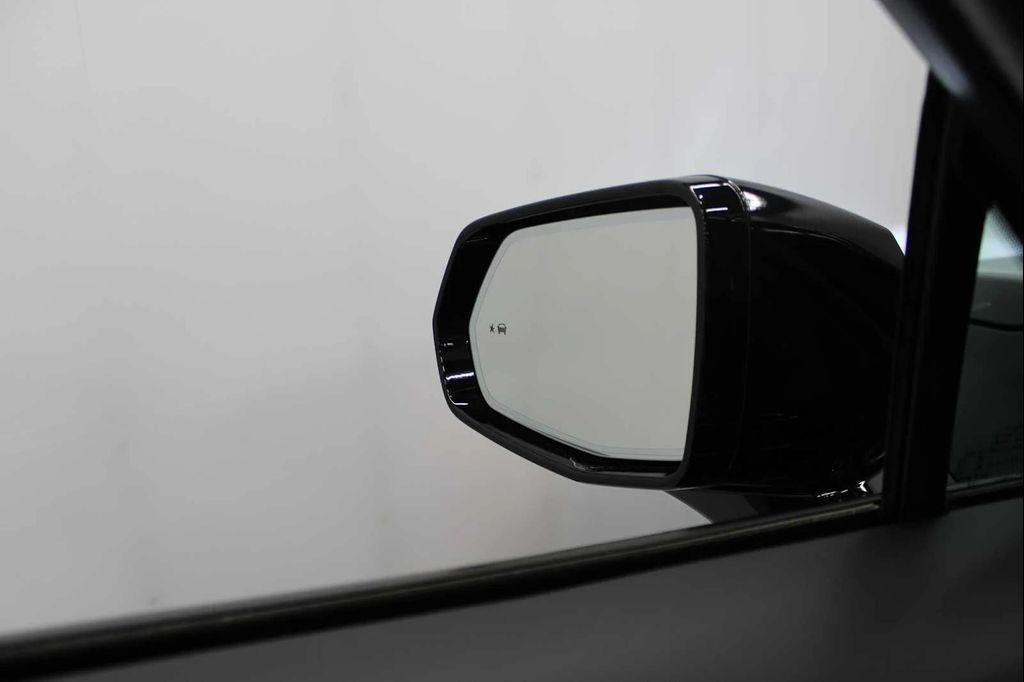 used 2023 Cadillac XT4 car, priced at $32,998