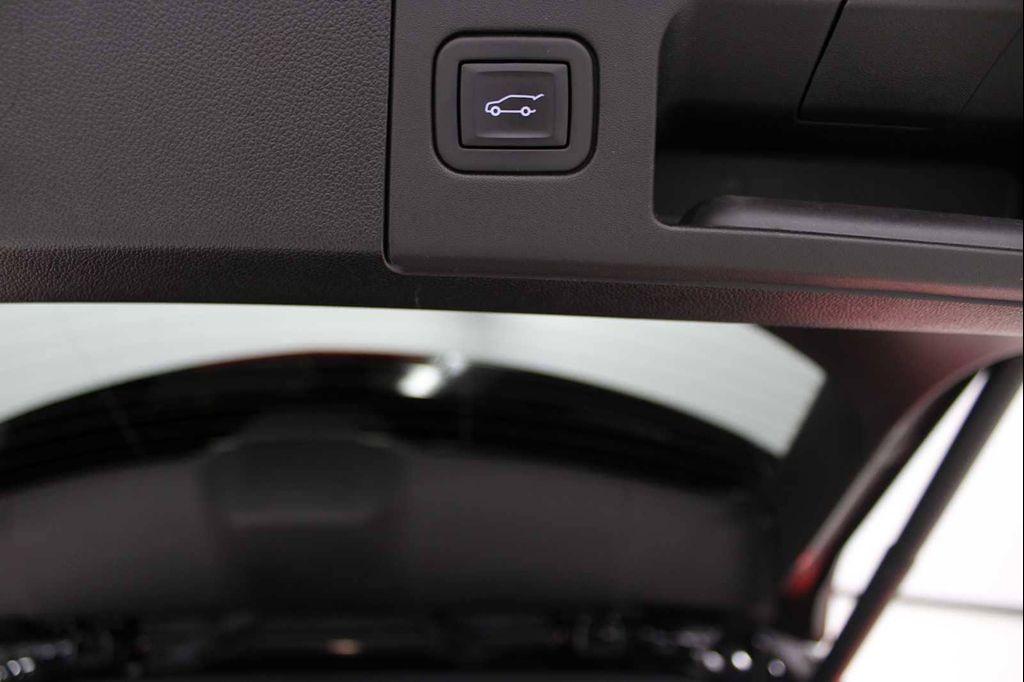 used 2023 Cadillac XT4 car, priced at $32,998