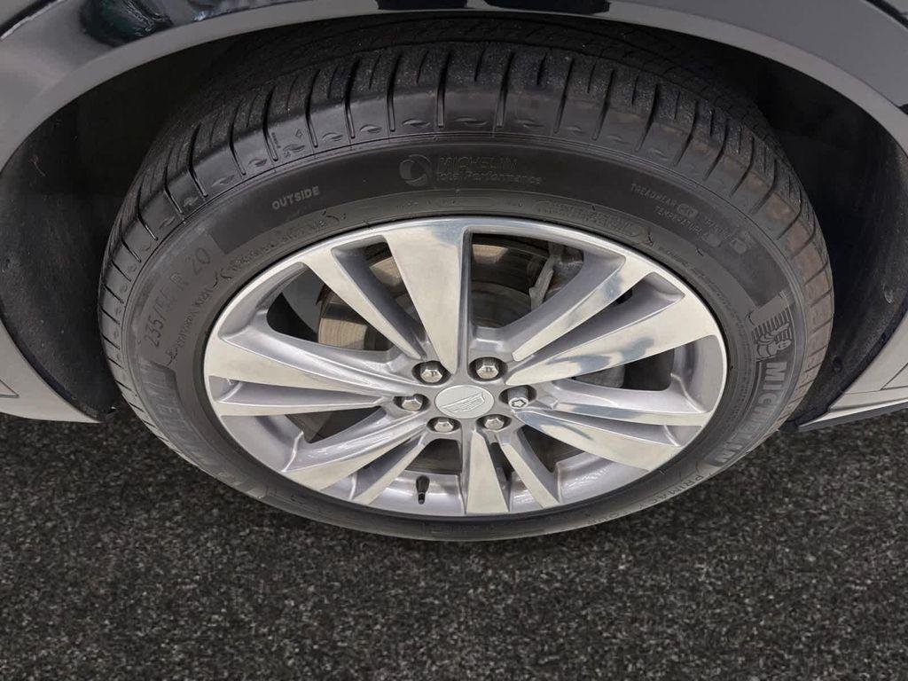 used 2024 Cadillac XT6 car, priced at $49,388