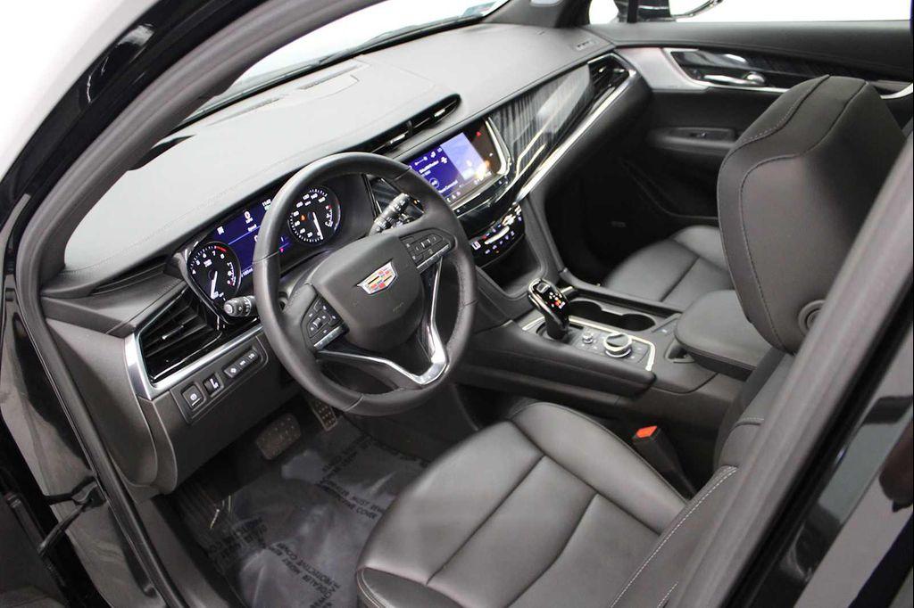 used 2024 Cadillac XT6 car, priced at $49,388