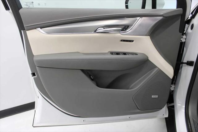 used 2023 Cadillac XT5 car, priced at $33,888