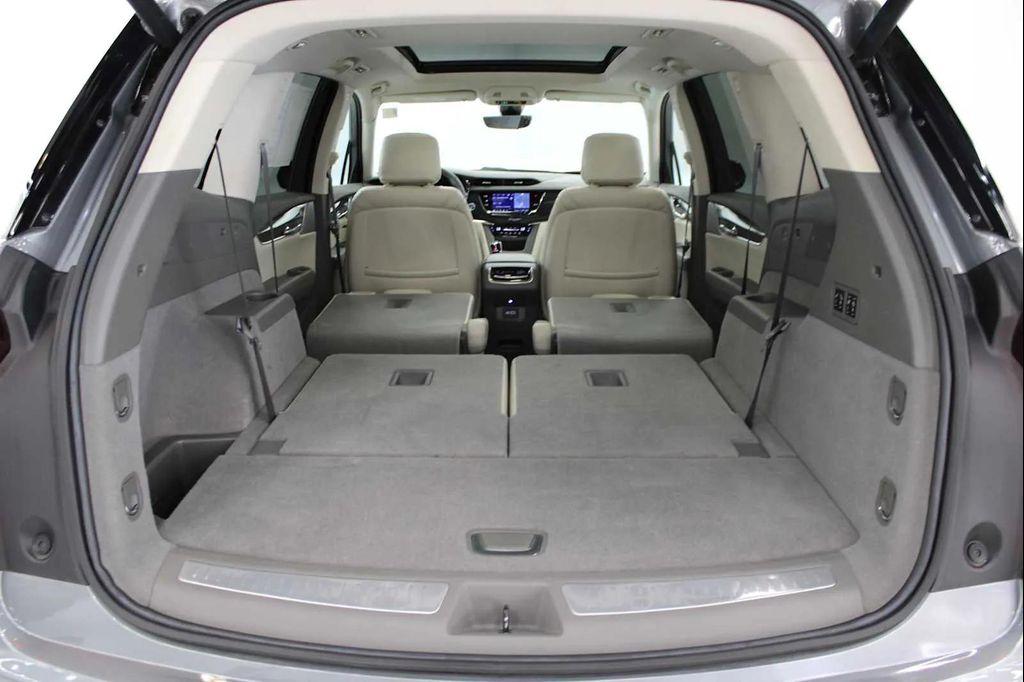 used 2024 Cadillac XT6 car, priced at $49,788