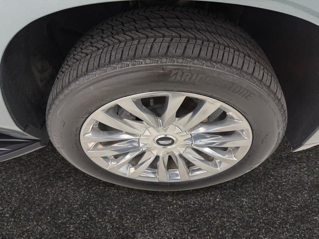 used 2024 Cadillac Escalade ESV car, priced at $83,898