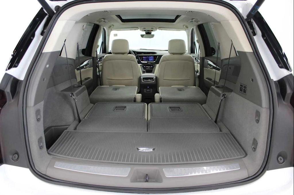 used 2024 Cadillac XT6 car, priced at $49,988