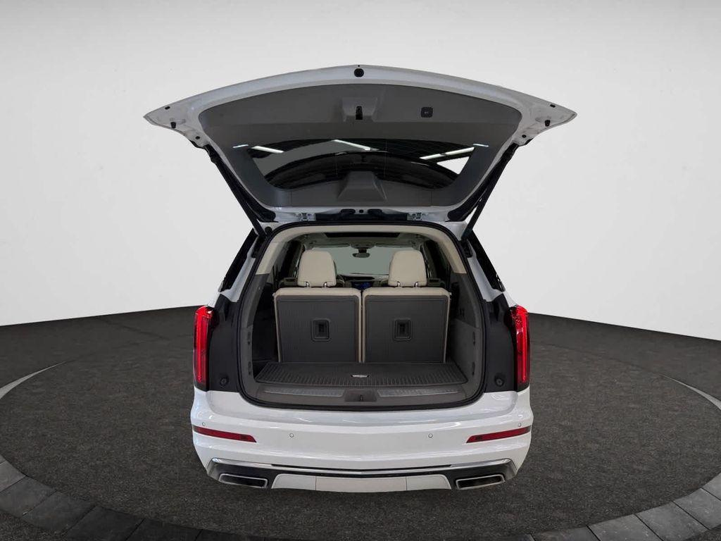 used 2024 Cadillac XT6 car, priced at $49,988