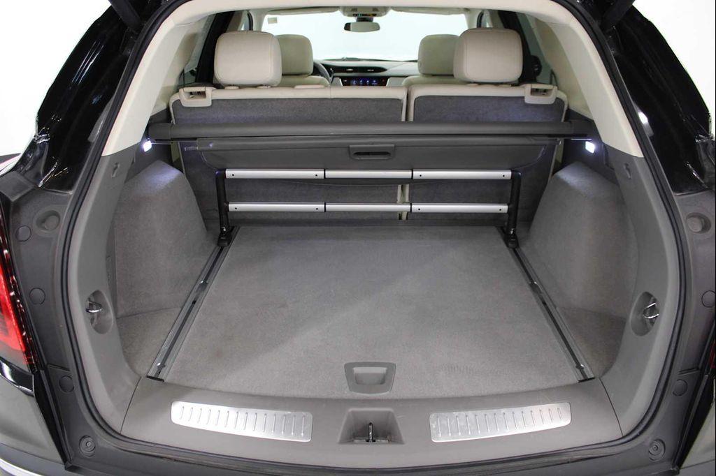 used 2024 Cadillac XT5 car, priced at $42,498