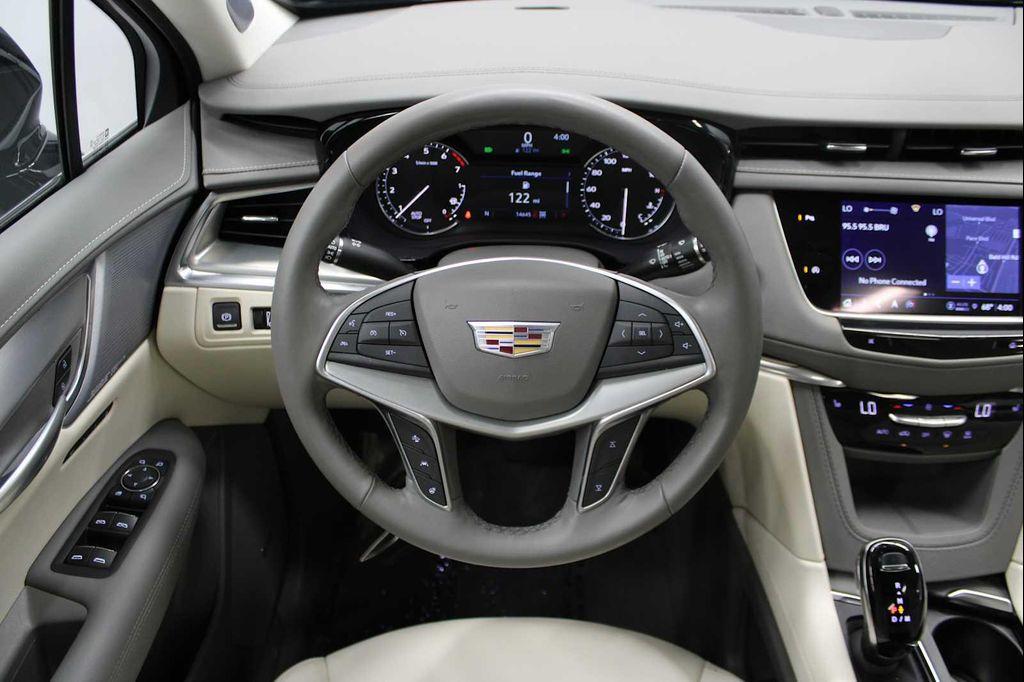 used 2024 Cadillac XT5 car, priced at $42,498