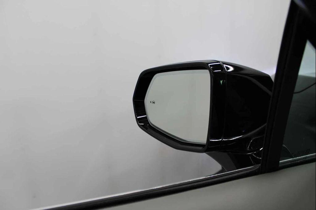 used 2024 Cadillac XT5 car, priced at $42,498