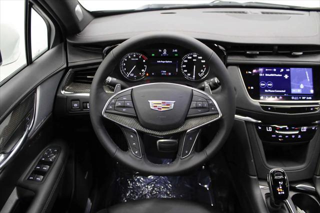 used 2022 Cadillac XT5 car, priced at $38,688