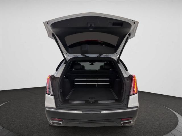used 2022 Cadillac XT5 car, priced at $38,688