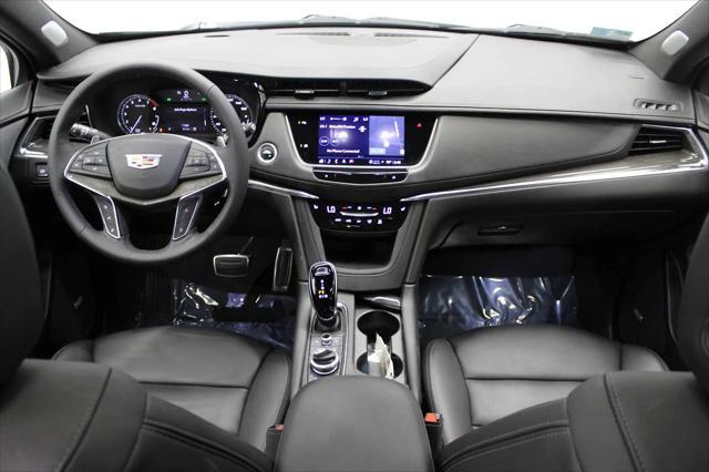 used 2022 Cadillac XT5 car, priced at $38,688