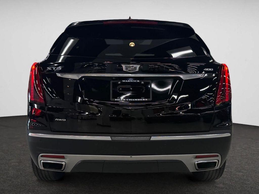 used 2022 Cadillac XT5 car, priced at $34,998