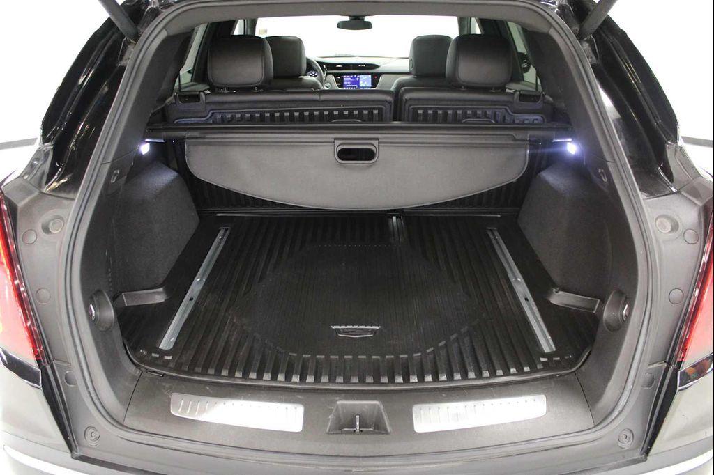 used 2022 Cadillac XT5 car, priced at $34,998