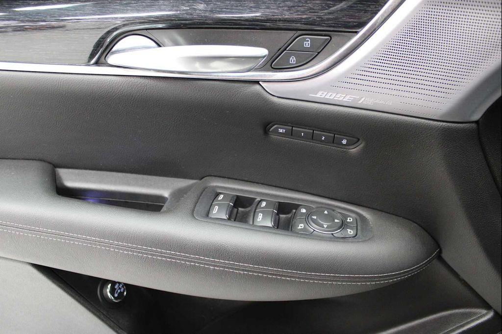 used 2022 Cadillac XT5 car, priced at $34,998