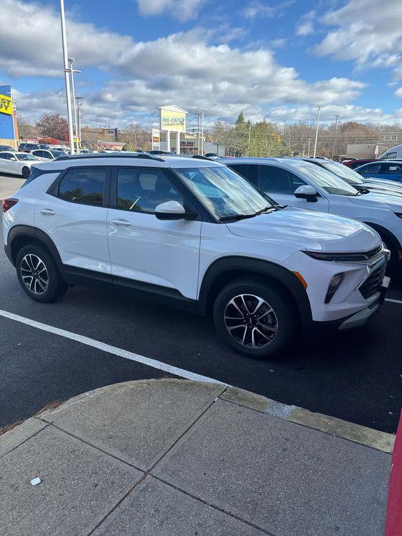 used 2024 Chevrolet TrailBlazer car, priced at $23,998