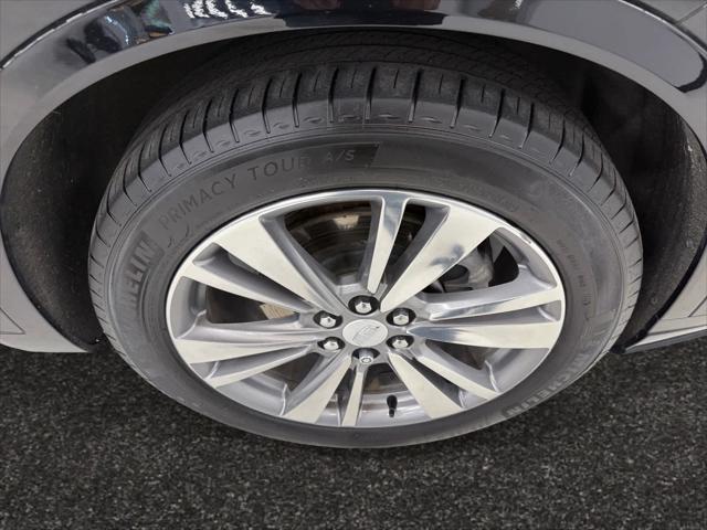 used 2023 Cadillac XT6 car, priced at $44,988