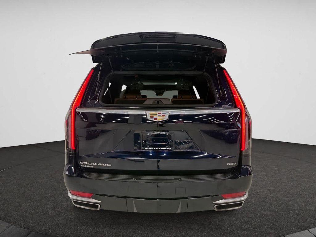 used 2023 Cadillac Escalade ESV car, priced at $67,598