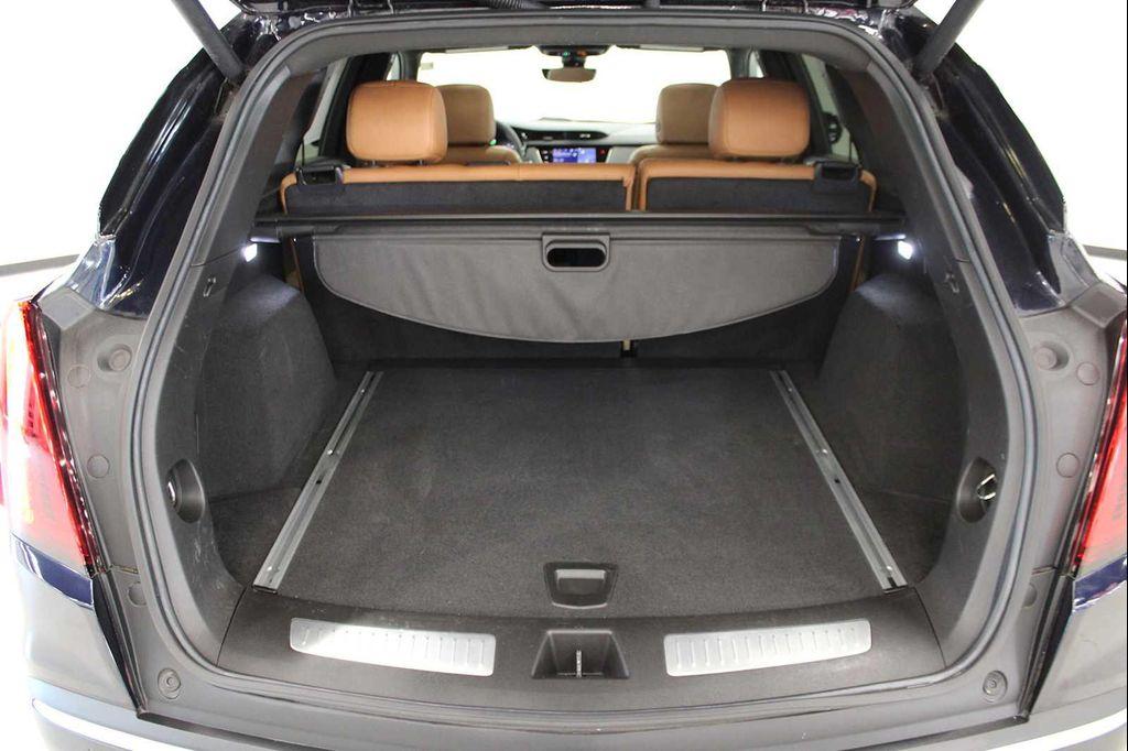 used 2022 Cadillac XT5 car, priced at $31,988