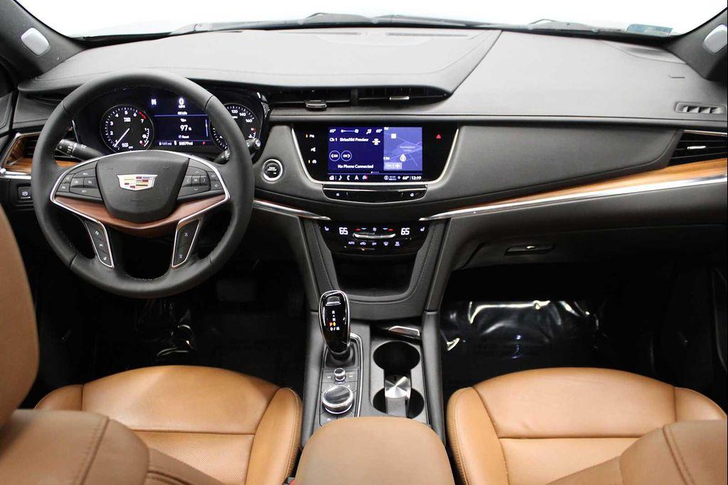 used 2022 Cadillac XT5 car, priced at $31,988