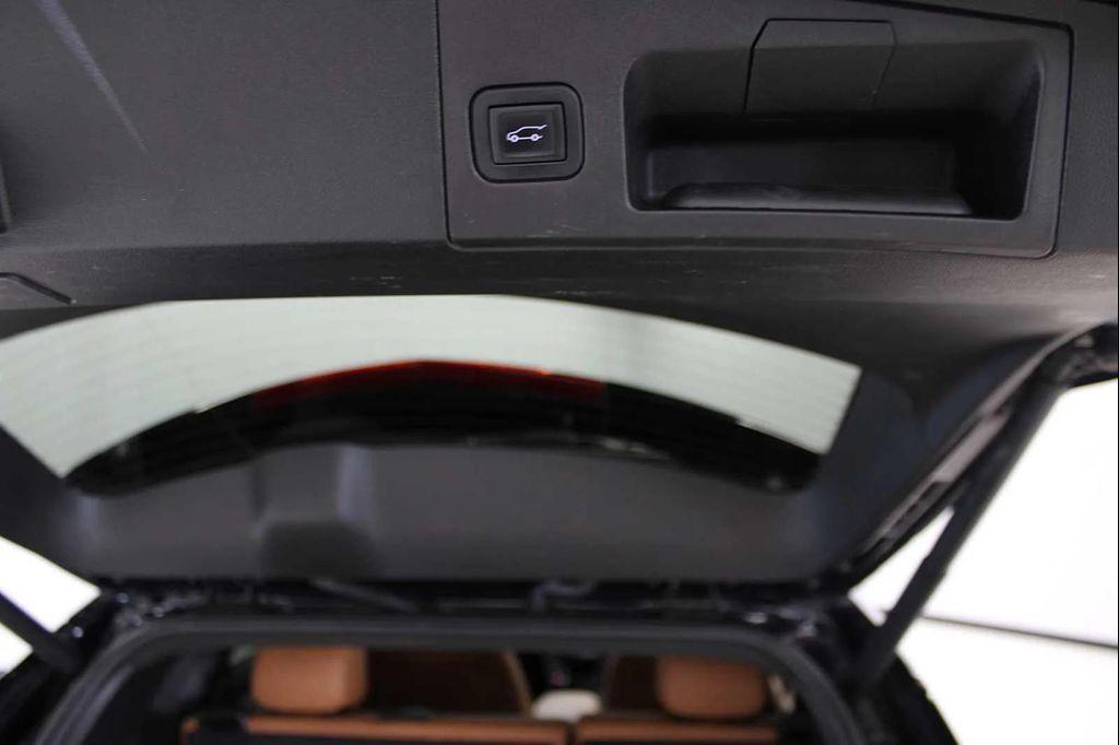 used 2022 Cadillac XT5 car, priced at $31,988