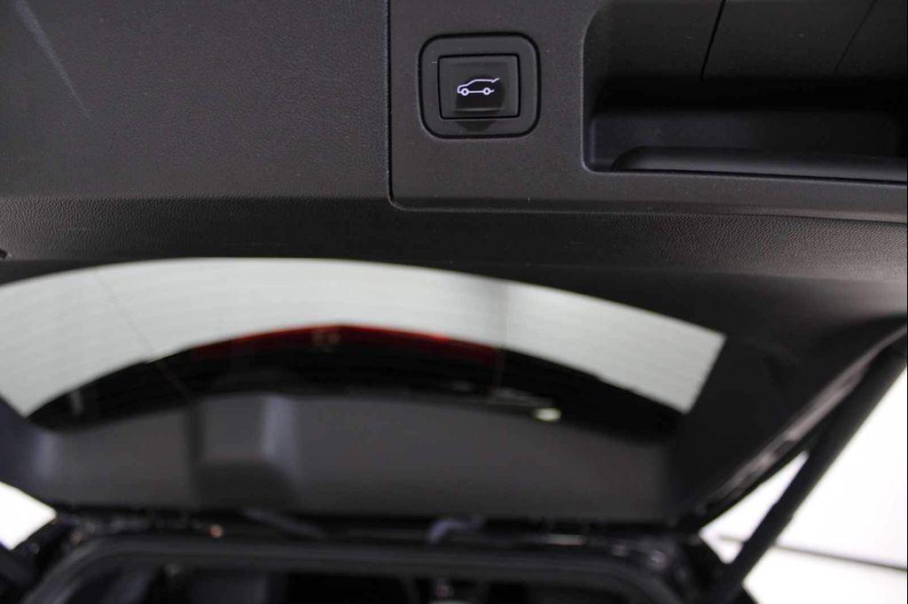 used 2023 Cadillac XT5 car, priced at $34,388