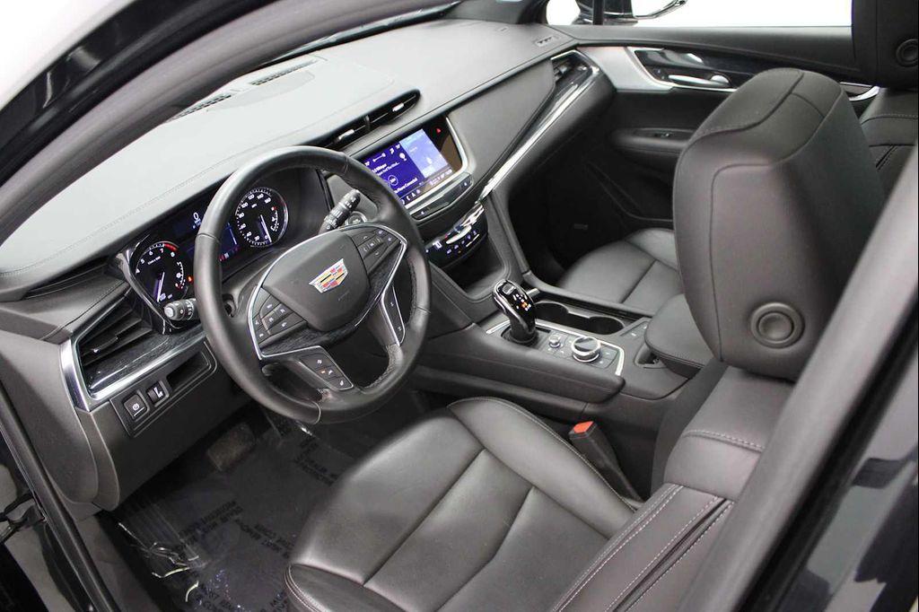 used 2023 Cadillac XT5 car, priced at $34,388