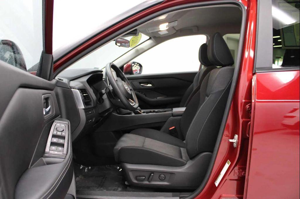 used 2024 Nissan Rogue car, priced at $21,898
