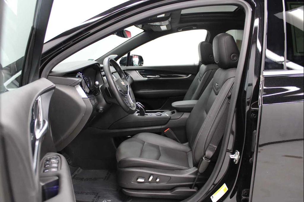used 2024 Cadillac XT5 car, priced at $46,488
