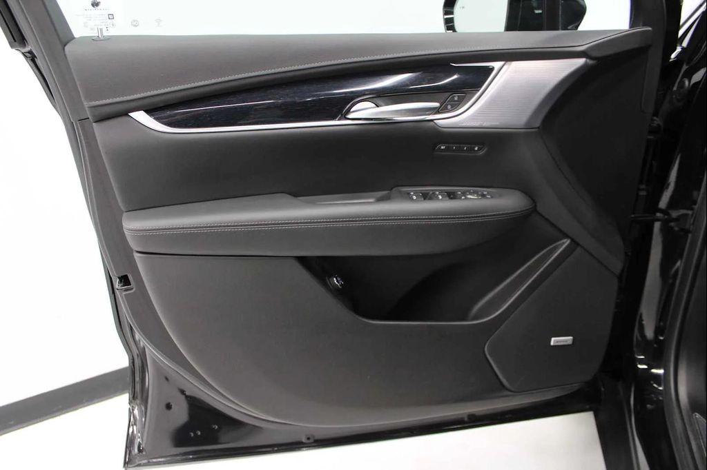 used 2024 Cadillac XT5 car, priced at $46,488