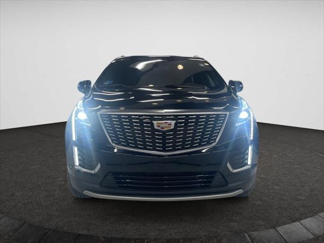 used 2022 Cadillac XT5 car, priced at $37,998